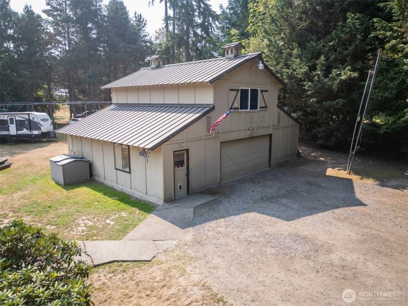 Property photo for 533 Hulse Road, Port Angeles photo 37