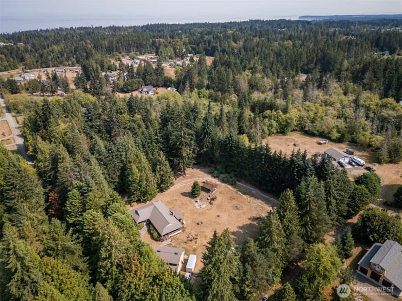 Property photo for 533 Hulse Road, Port Angeles photo 33