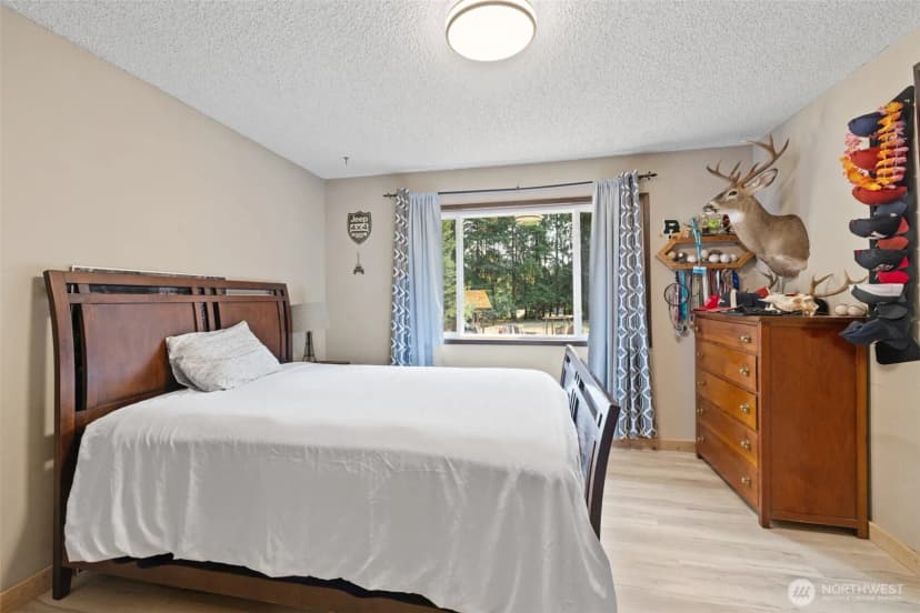 Property photo for 533 Hulse Road, Port Angeles photo 14