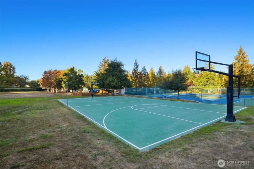 Property photo for 1411 176th Place Ne, Bellevue photo 37