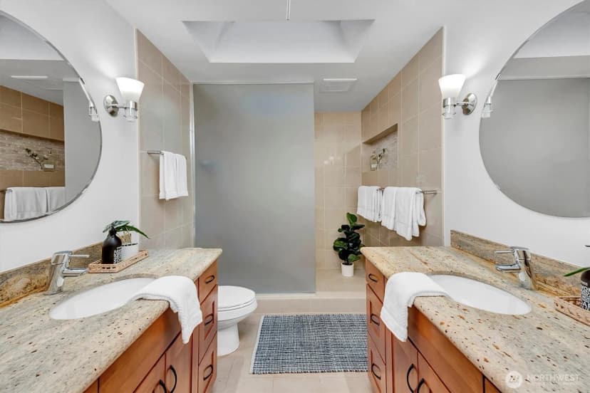 Property photo for 1411 176th Place Ne, Bellevue photo 25