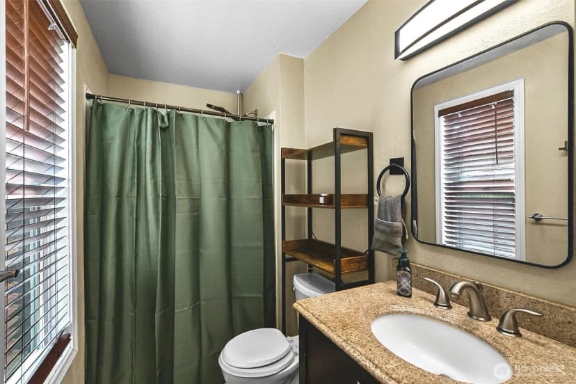 Property photo for 11510 Se 215th Street, Kent photo 20