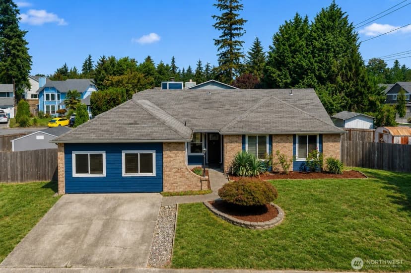 Property photo for 11510 Se 215th Street, Kent
