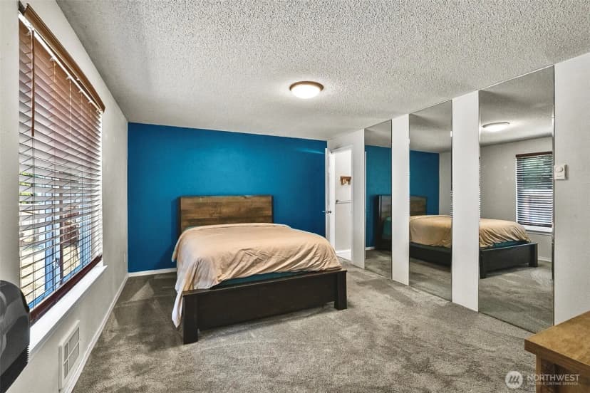 Property photo for 11510 Se 215th Street, Kent photo 18