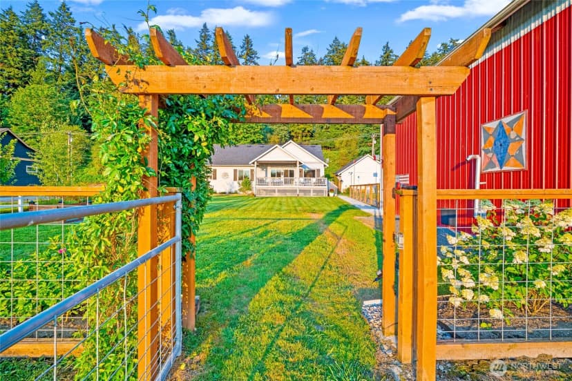 Property photo for 24200 Harvey Creek Rd, Arlington photo 30