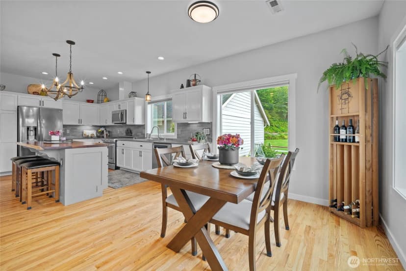 Property photo for 24200 Harvey Creek Rd, Arlington photo 10