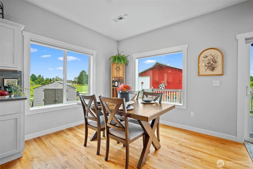 Property photo for 24200 Harvey Creek Rd, Arlington photo 9