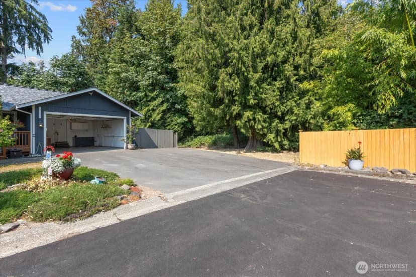 Property photo for 13204 60th Drive Se, Everett photo 32
