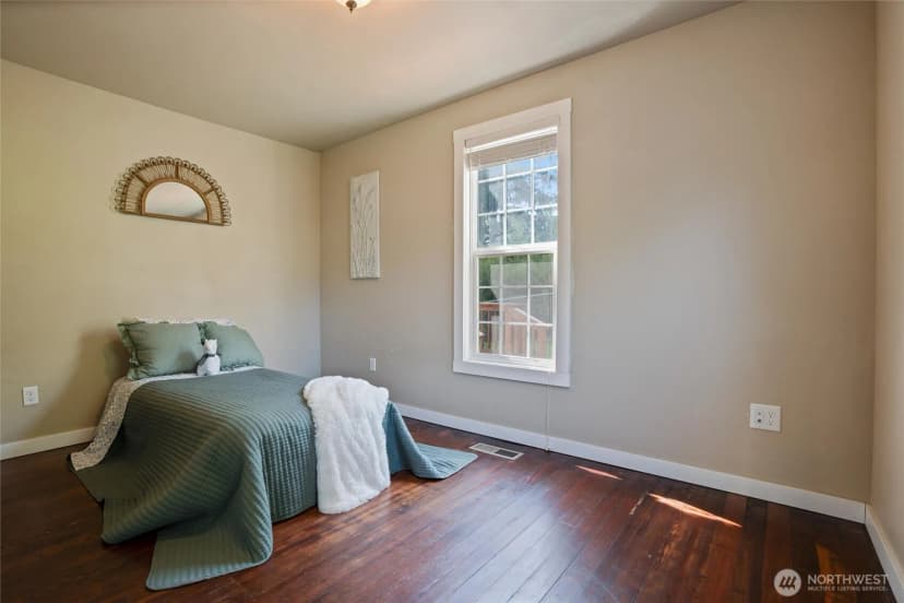 Property photo for 735 S Summit Avenue, Bremerton photo 19
