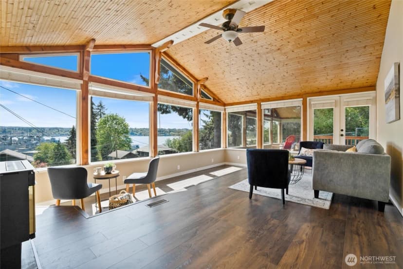 Property photo for 735 S Summit Avenue, Bremerton photo 9
