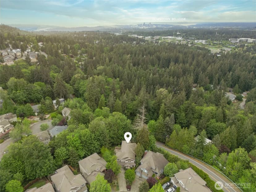 Property photo for 4455 163rd Place Se, Bellevue photo 39
