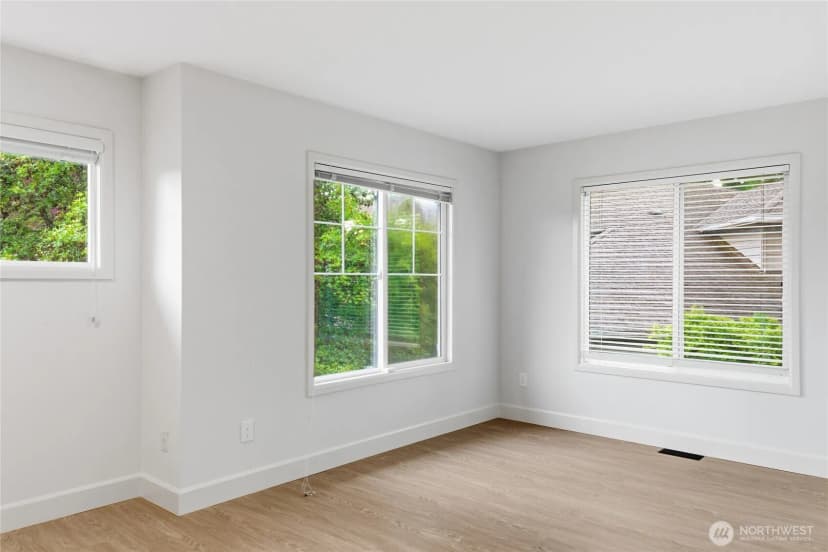 Property photo for 4455 163rd Place Se, Bellevue photo 32
