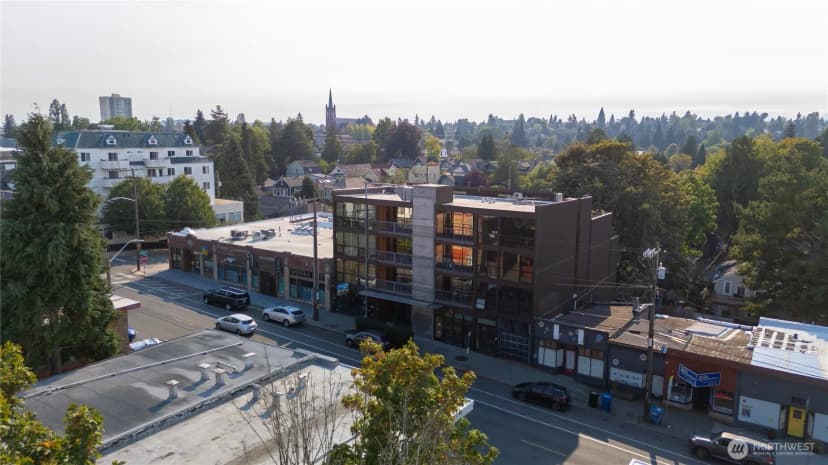 Property photo for 5611 University Way Ne #200b, Seattle photo 22