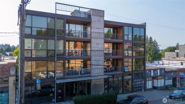 Property photo for 5611 University Way Ne #200b, Seattle photo 2