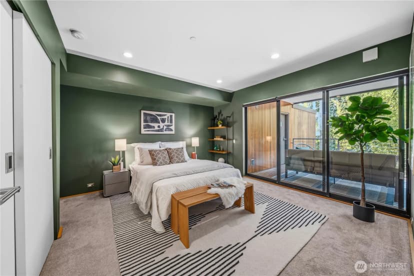 Property photo for 5611 University Way Ne #200b, Seattle photo 14
