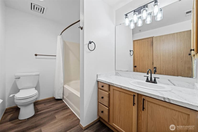 Property photo for 4702 Mill Pond Drive Se #403, Auburn photo 11