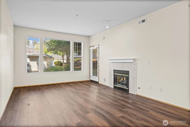 Property photo for 4702 Mill Pond Drive Se #403, Auburn photo 3