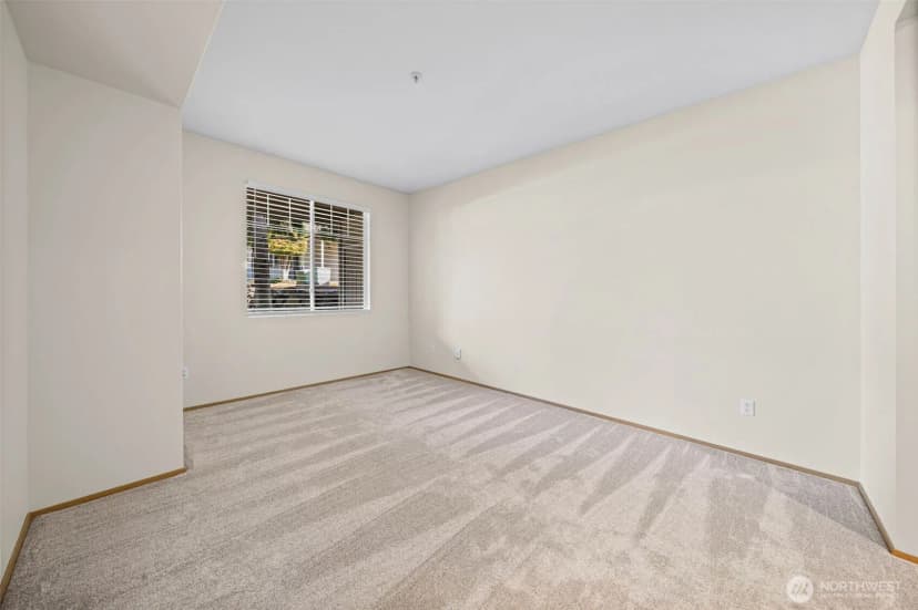 Property photo for 4702 Mill Pond Drive Se #403, Auburn photo 8