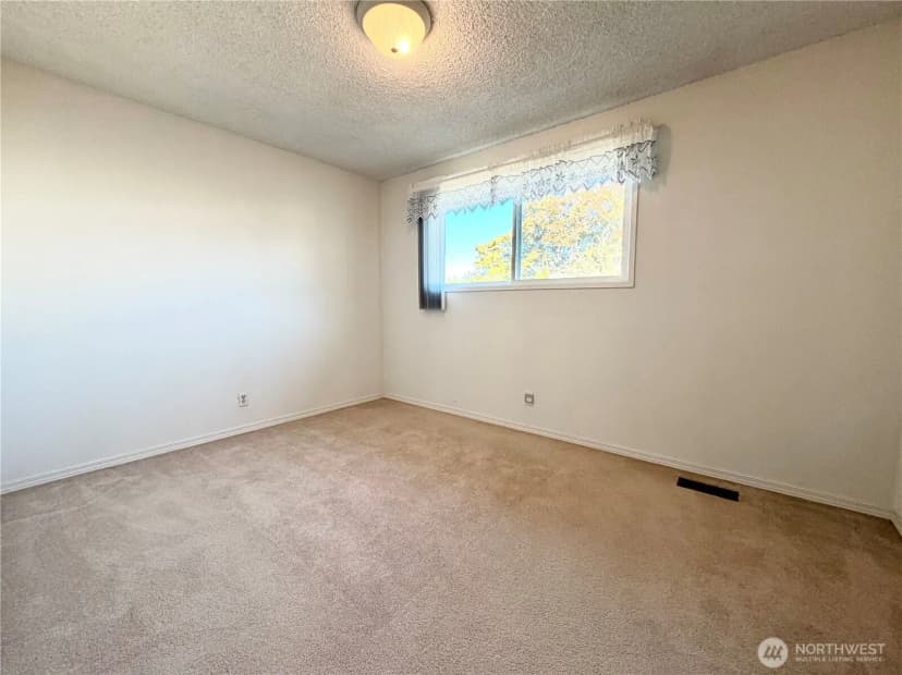 Property photo for 3430 Olive Way, Longview photo 14