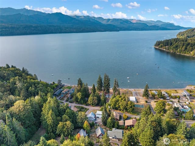 Property photo for 24688 W Holly View Drive, Seabeck photo 4