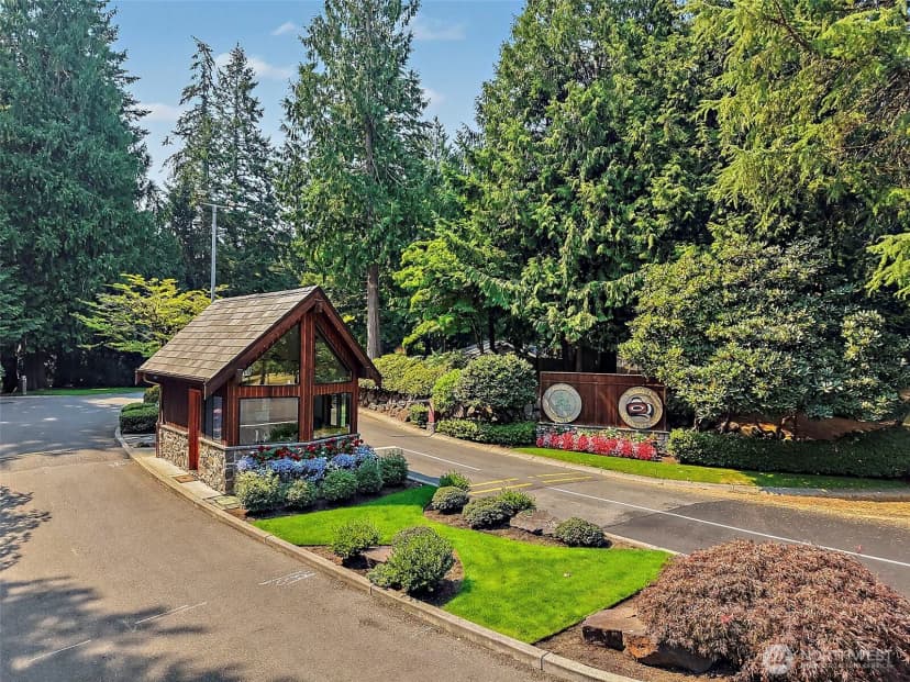 Property photo for 2235 Sahalee Drive E, Sammamish photo 18