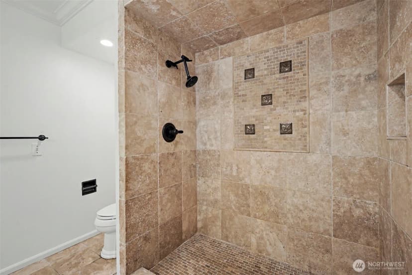 Property photo for 2235 Sahalee Drive E, Sammamish photo 11