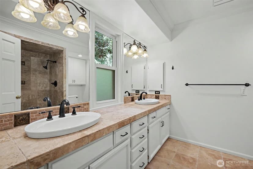 Property photo for 2235 Sahalee Drive E, Sammamish photo 10