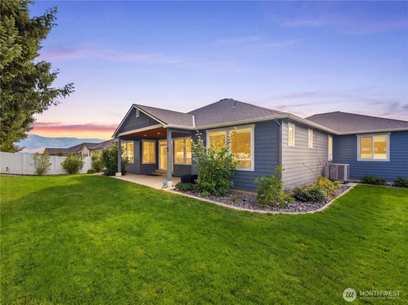 Property photo for 625 S Perry Avenue, East Wenatchee photo 37