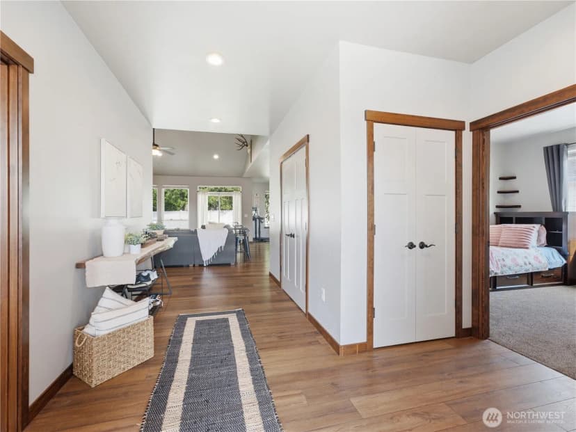 Property photo for 625 S Perry Avenue, East Wenatchee photo 6