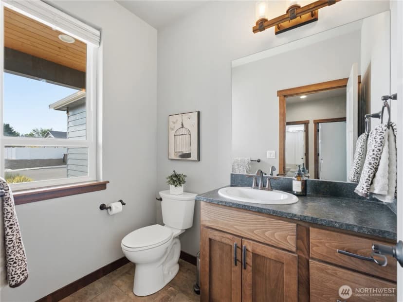 Property photo for 625 S Perry Avenue, East Wenatchee photo 8