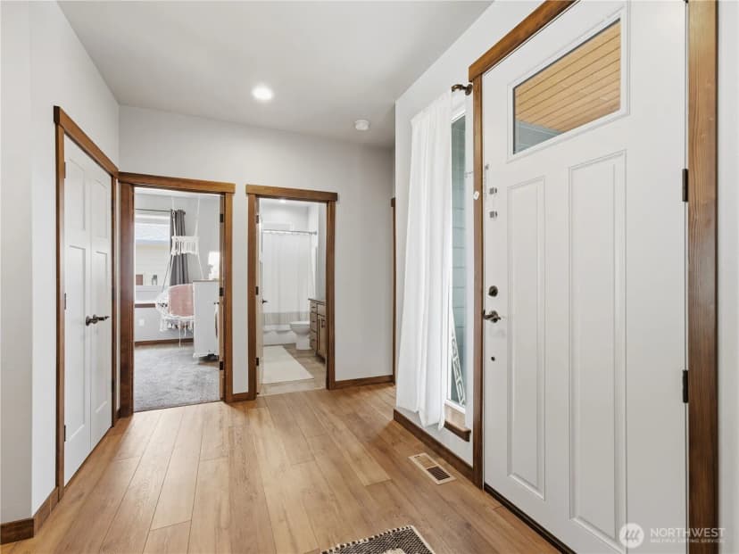 Property photo for 625 S Perry Avenue, East Wenatchee photo 9
