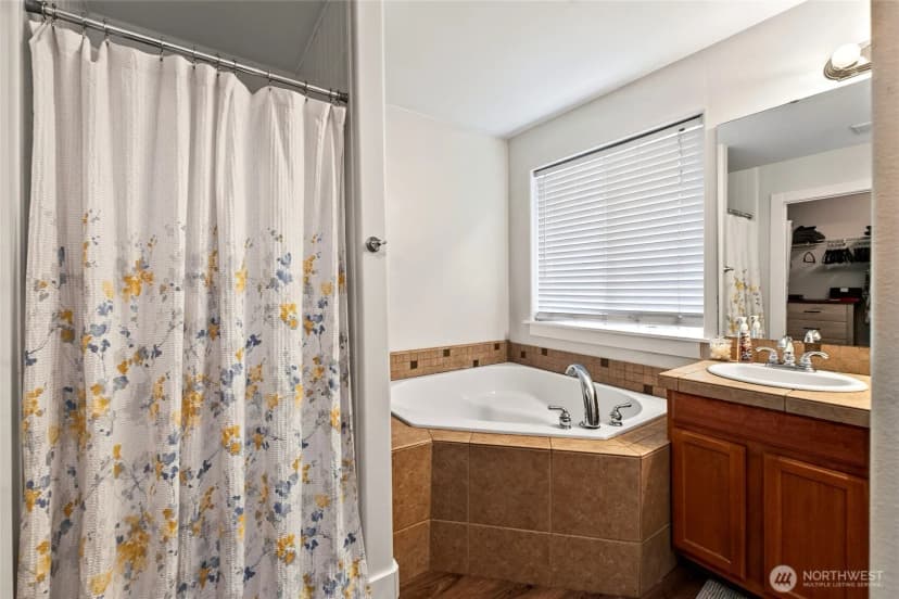Property photo for 302 29th Street Se #101, Auburn photo 25