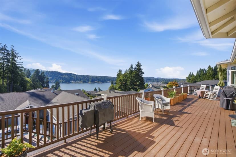 Property photo for 6086 Kingfisher Court, Bremerton photo 38