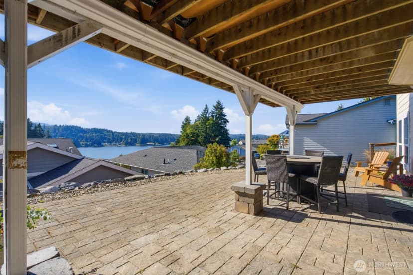 Property photo for 6086 Kingfisher Court, Bremerton photo 35