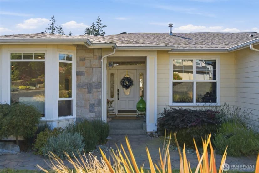 Property photo for 6086 Kingfisher Court, Bremerton photo 5