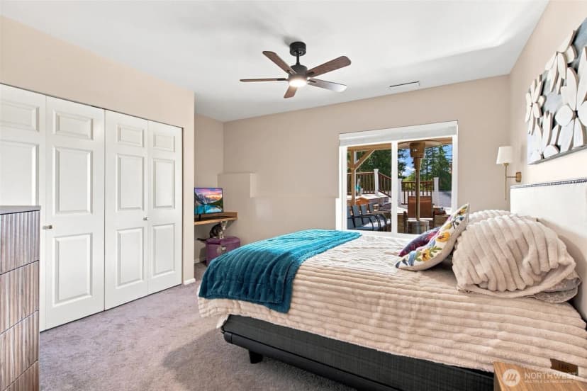Property photo for 6086 Kingfisher Court, Bremerton photo 28