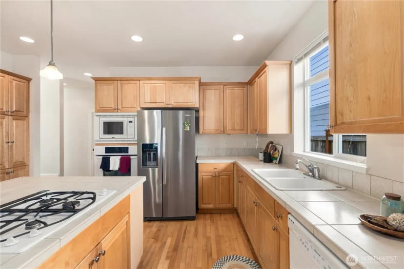 Property photo for 14627 36th Avenue Se, Bothell photo 11