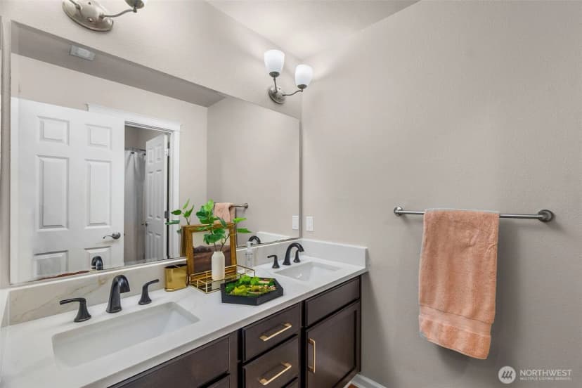 Property photo for 8818 Shepard Way Ne, Lacey photo 27