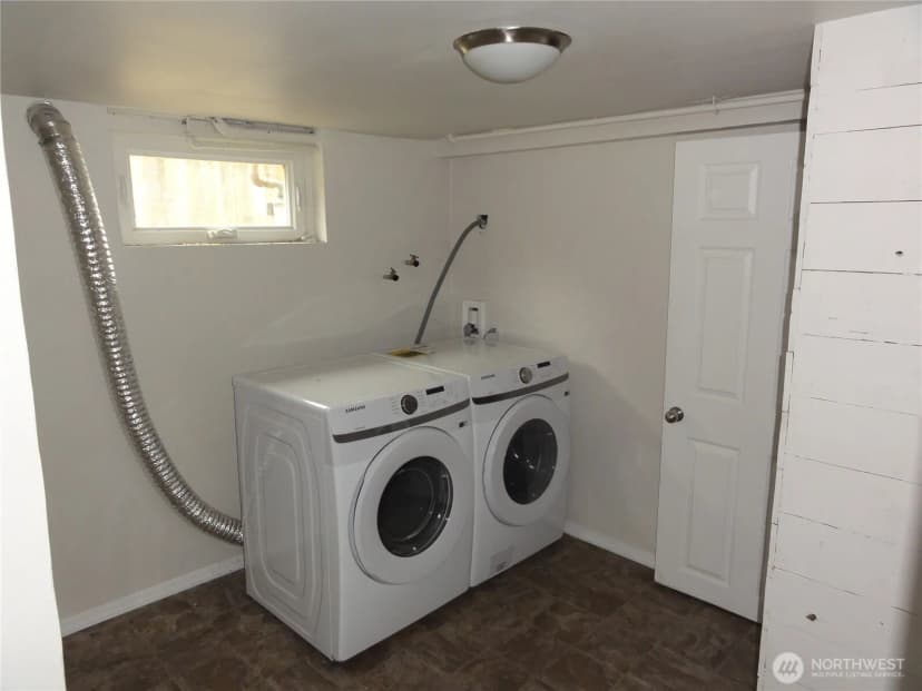 Property photo for 411 7th Street Se, Auburn photo 12