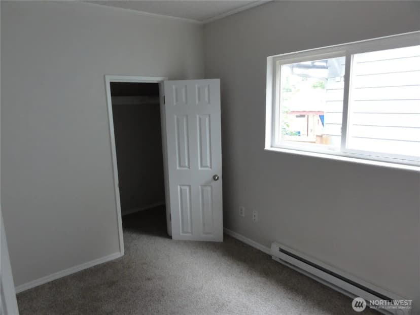 Property photo for 411 7th Street Se, Auburn photo 7