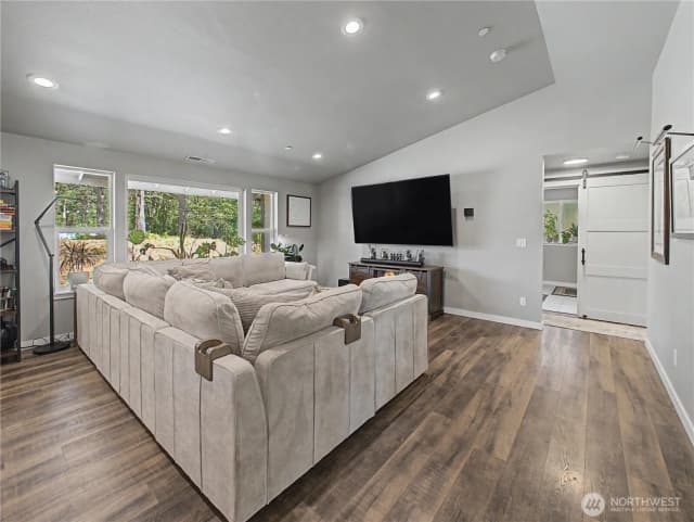 Property photo for 27011 173rd Street E, Buckley photo 3