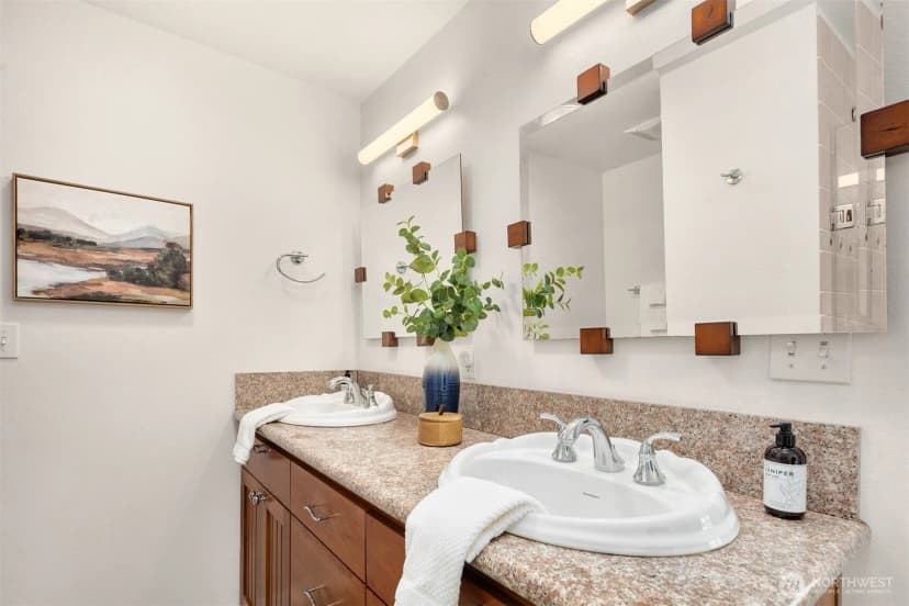 Property photo for 3734 Ne 150th Street, Lake Forest Park photo 16