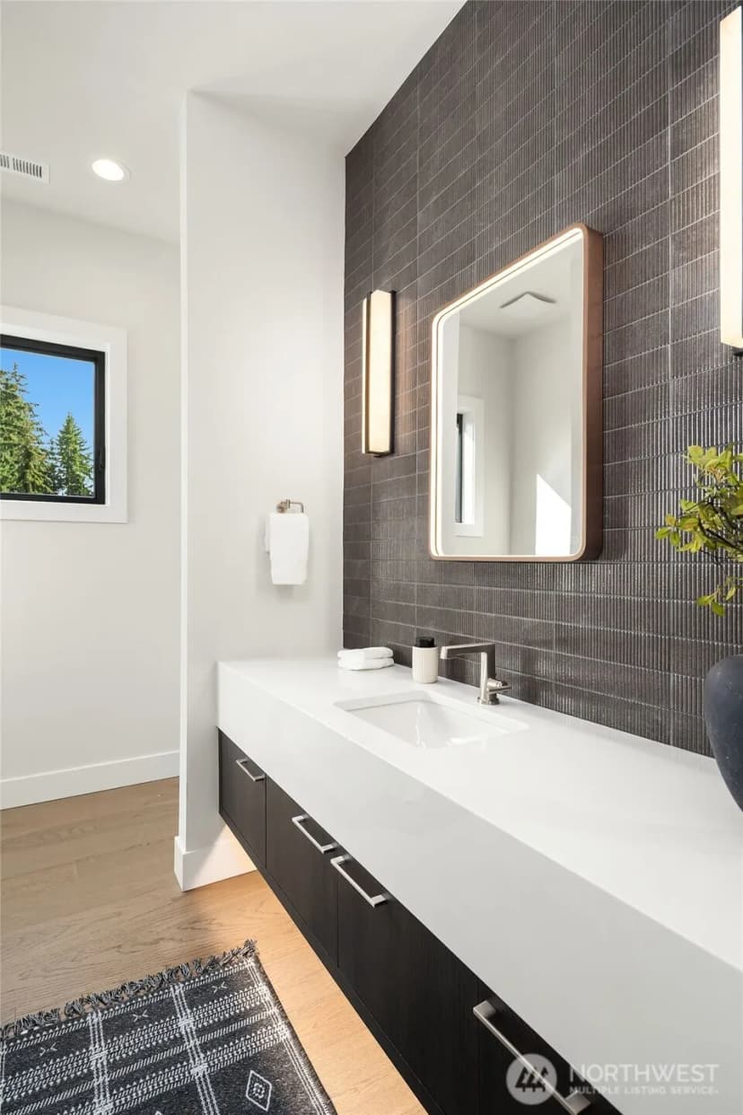 Property photo for 12622 Se 27th Street, Bellevue photo 23