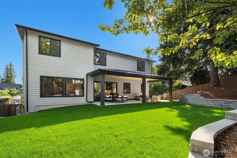 Property photo for 12622 Se 27th Street, Bellevue photo 4