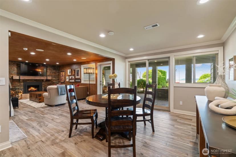 Property photo for 8723 Talbot Road, Edmonds photo 30