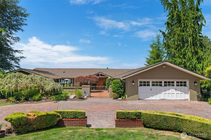 Property photo for 8723 Talbot Road, Edmonds photo 9