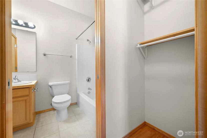 Property photo for 4645 Celia Way #201, Bellingham photo 19