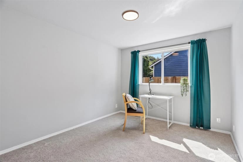 Property photo for 814 S Davies Road, Lake Stevens photo 15