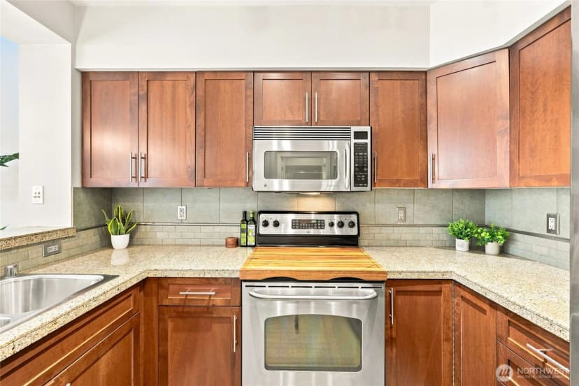 Property photo for 211 Kirkland Avenue #221, Kirkland photo 8