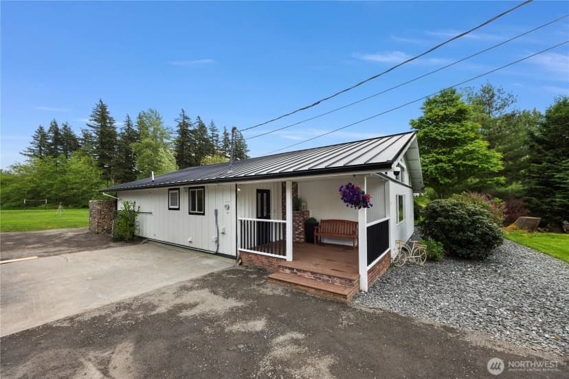 Property photo for 5144 Hannegan Road, Bellingham photo 6